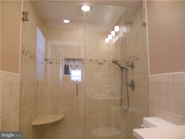 3848 Sidney Road Huntingdon Valley, PA 19006 - Photo 11 of 17 Gallery Image 11
