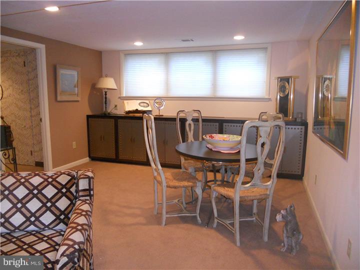 3848 Sidney Road Huntingdon Valley, PA 19006 - Photo 7 of 17 Gallery Image 7