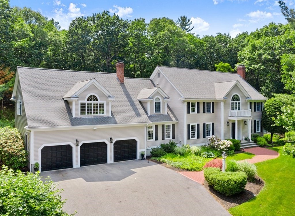 293 Far Reach Road Westwood, MA 02090 - Photo 1 of 1 Gallery Image 1