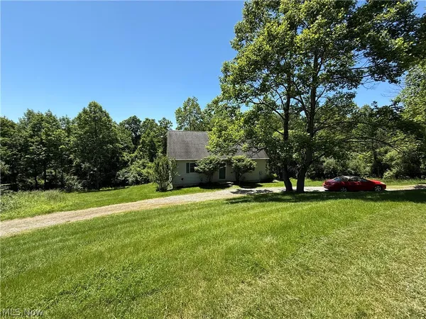 $395,000 | 7917 Flawil Drive, Millersburg, OH 44654