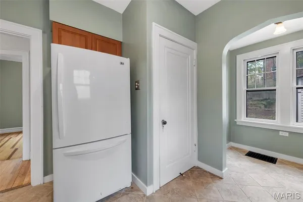 $259,900 | 439 North Laclede Station Road, St. Louis, MO 63119