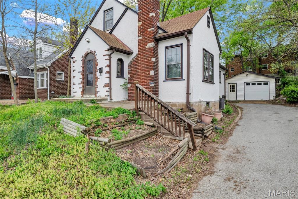 439 North Laclede Station Road St. Louis, MO 63119 - Photo 3 of 35