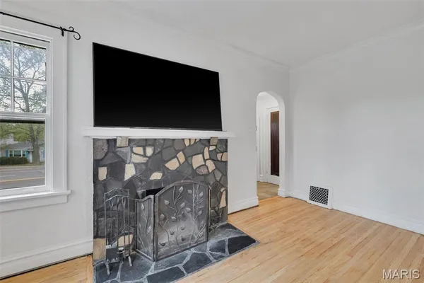 $259,900 | 439 North Laclede Station Road, St. Louis, MO 63119