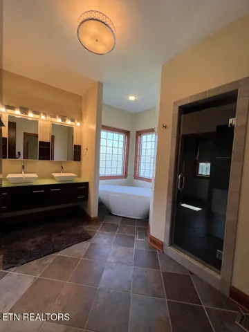 $1,890,500 | 304 Brittney Lane, Sharps Chapel, TN 37866