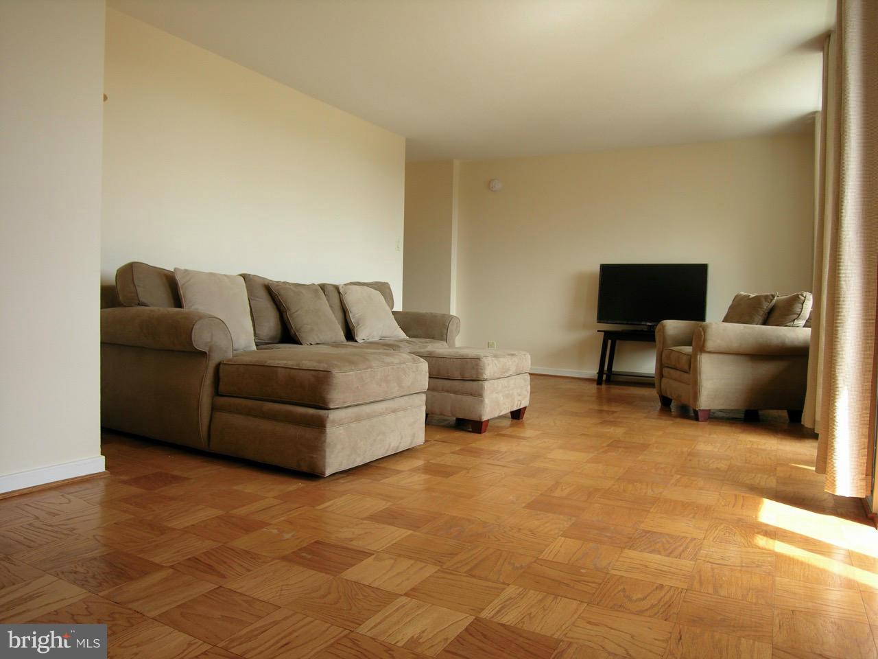 1245 4th Street Southwest, Unit E511 Washington, DC 20024 - Photo 2 of 25 Flexible and Open Living Space