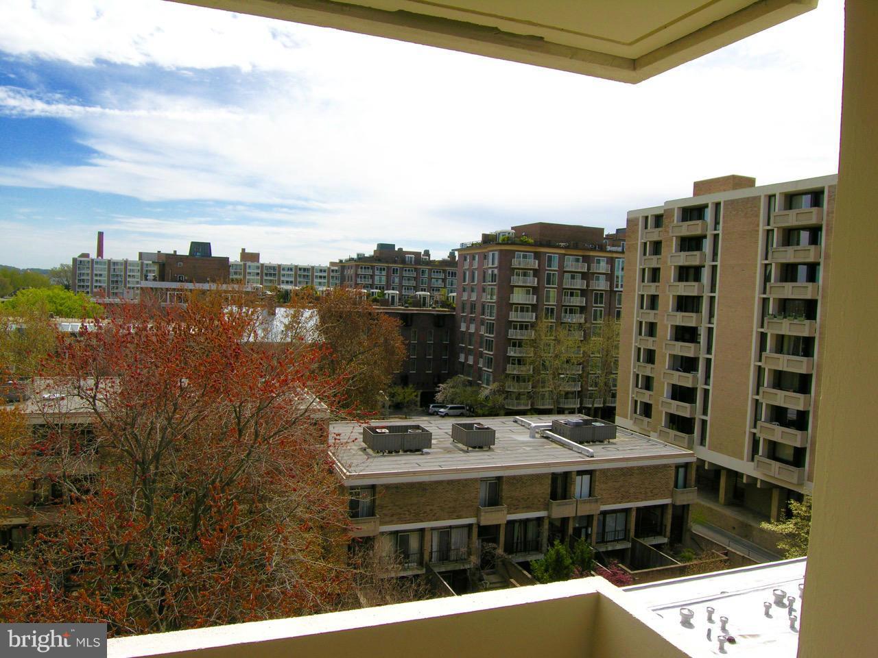 1245 4th Street Southwest, Unit E511 Washington, DC 20024 - Photo 15 of 25 View