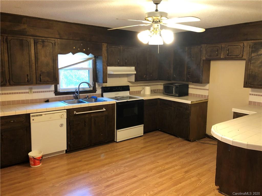 4016 Dye Road Edgemoor, SC 29712 - Photo 8 of 18