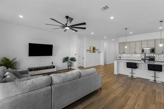 $469,900 | 2331 Peach Oak Crossing, Manvel, TX 77578