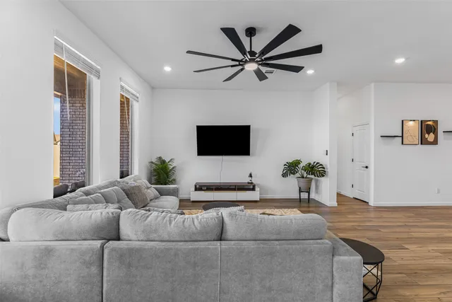 $469,900 | 2331 Peach Oak Crossing, Manvel, TX 77578