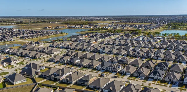 $469,900 | 2331 Peach Oak Crossing, Manvel, TX 77578