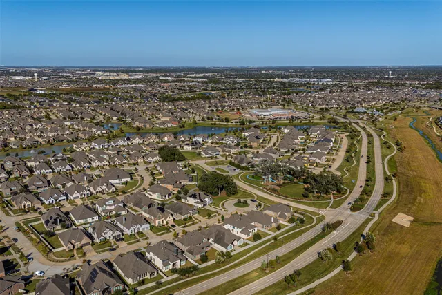 $469,900 | 2331 Peach Oak Crossing, Manvel, TX 77578