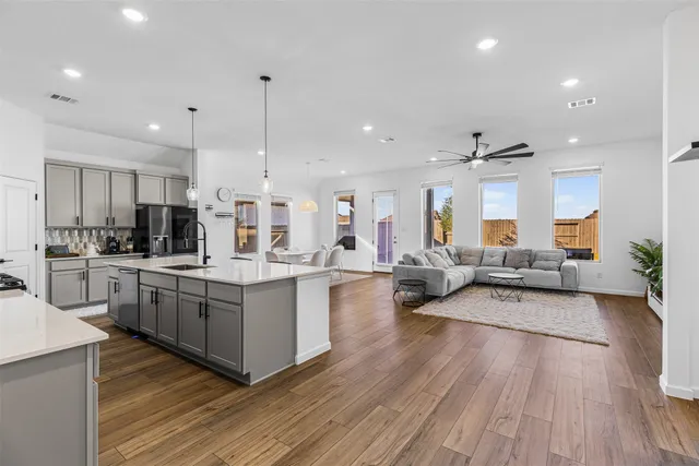 $469,900 | 2331 Peach Oak Crossing, Manvel, TX 77578