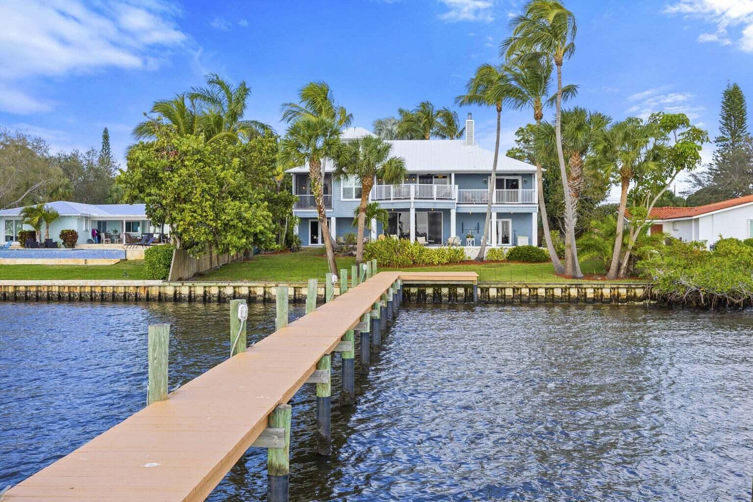 1009 Northwest Terrace Road Stuart, FL 34994 - Photo 65 of 69 a balcony with view of lake