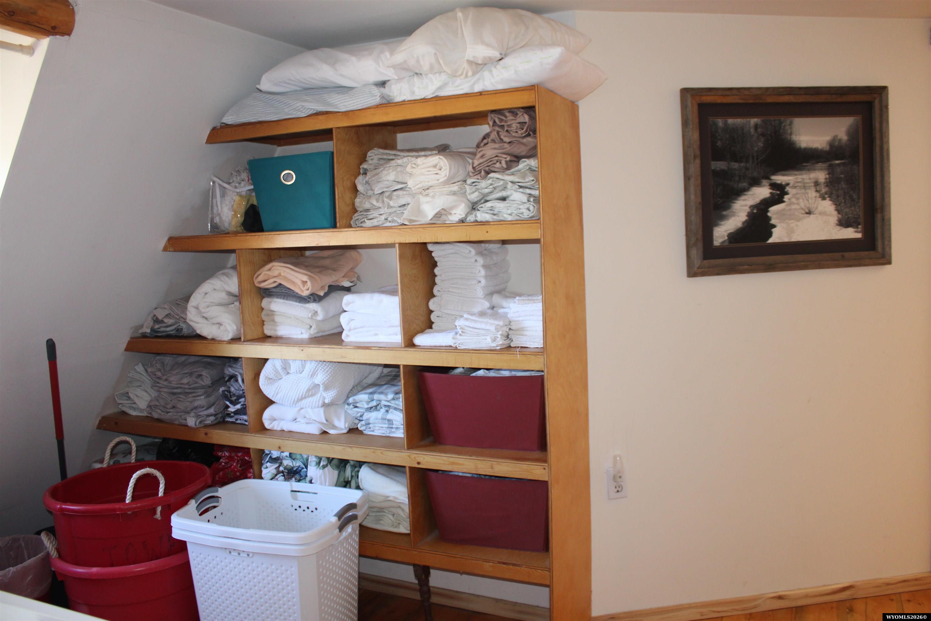 87 Moose Hollow Road Evanston, WY 82930 - Photo 13 of 31 Gallery Image 13