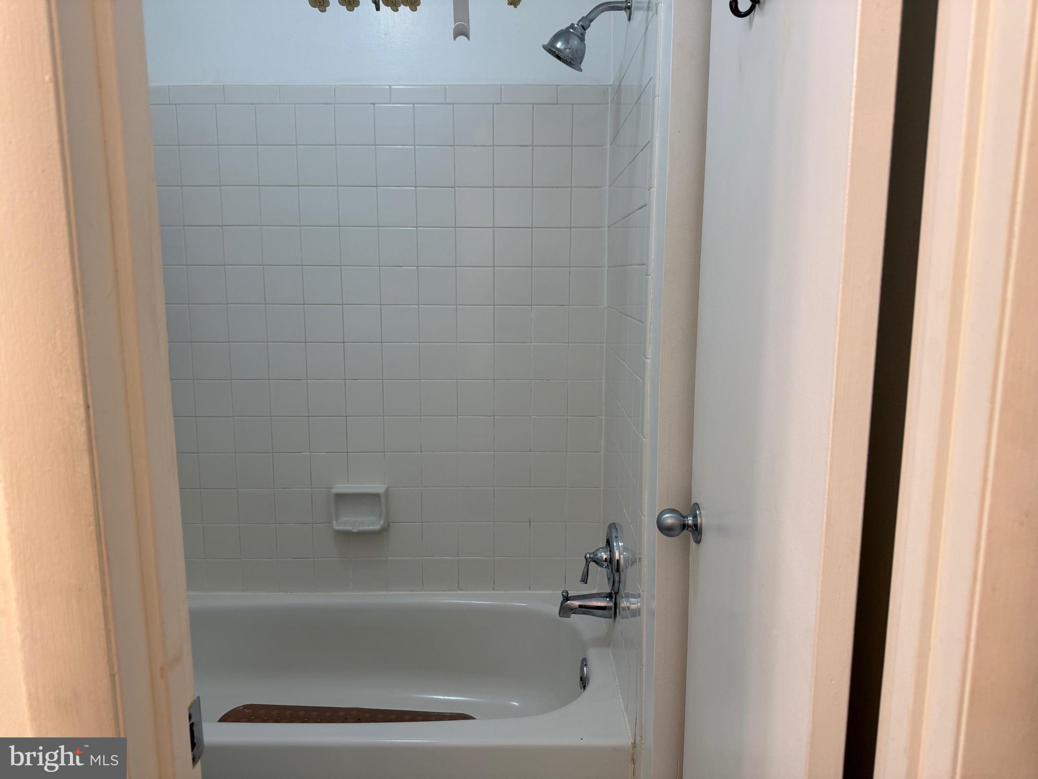 14314 Lindendale Road Woodbridge, VA 22193 - Photo 12 of 23