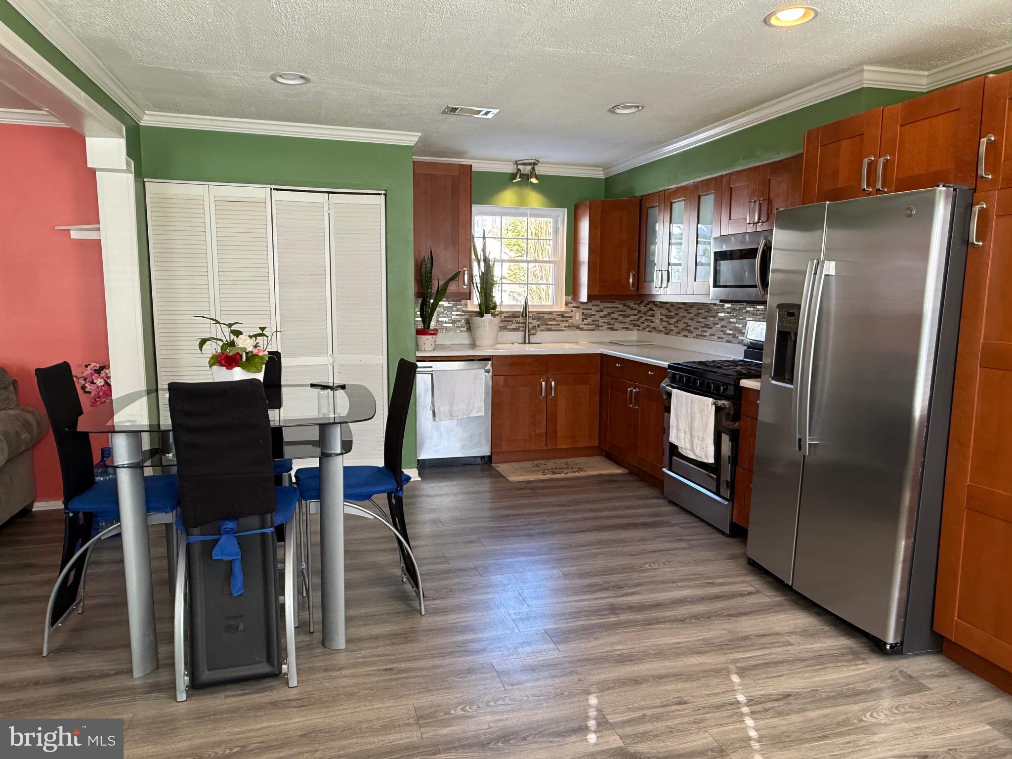 14314 Lindendale Road Woodbridge, VA 22193 - Photo 3 of 23