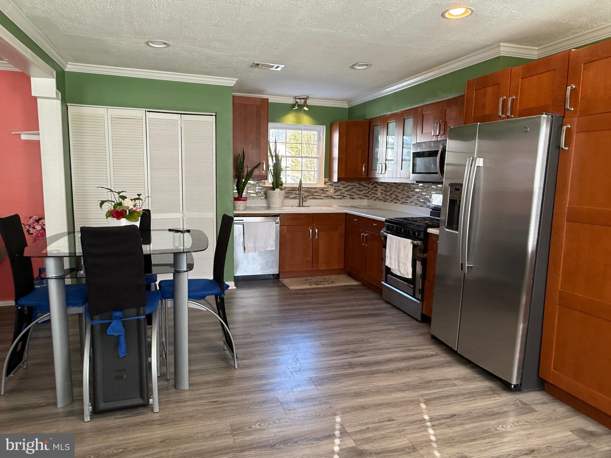 14314 Lindendale Road Woodbridge, VA 22193 - Photo 4 of 23