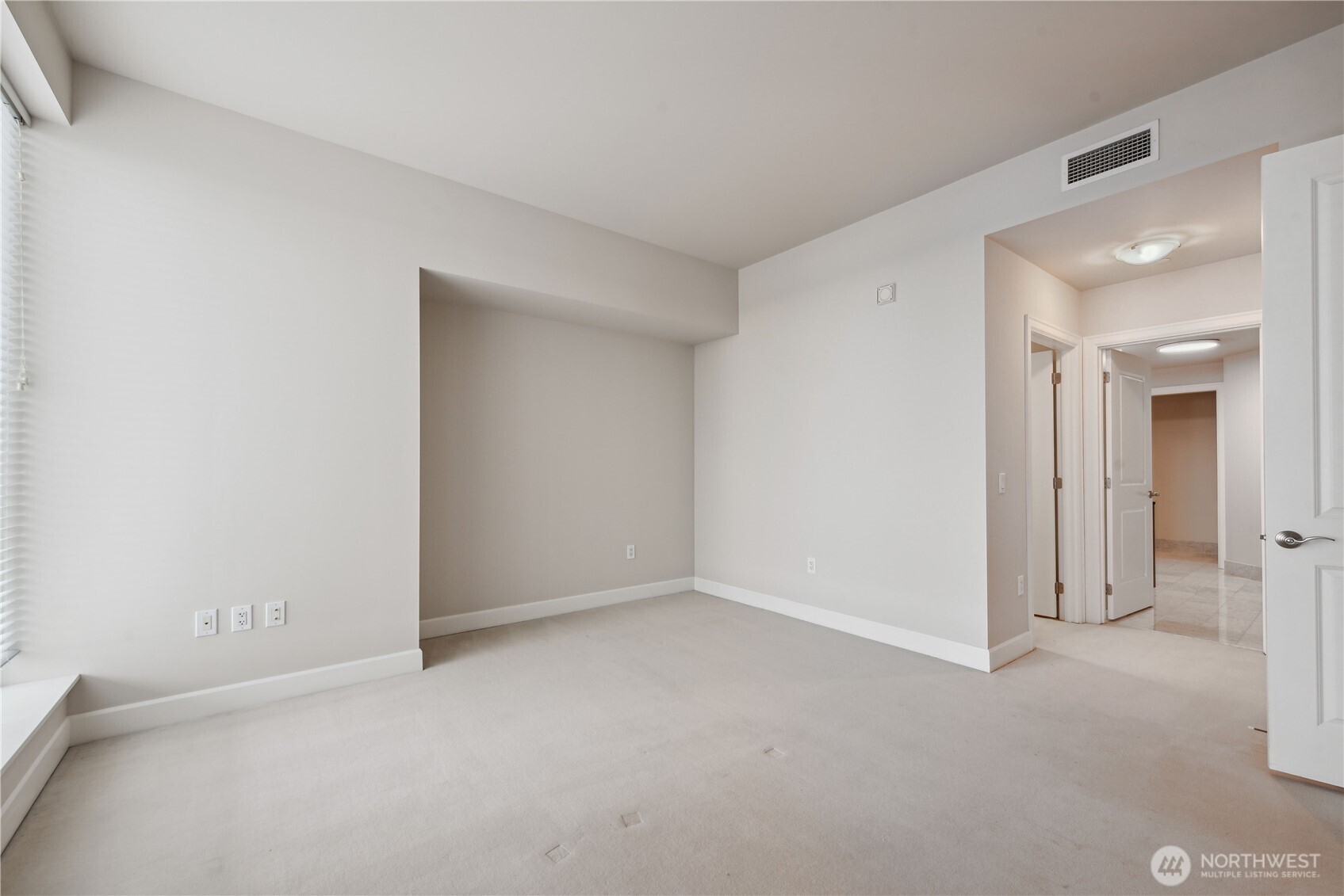 1920 4th Avenue, Unit 2702 Seattle, WA 98101 - Photo 19 of 40 a view of an empty room