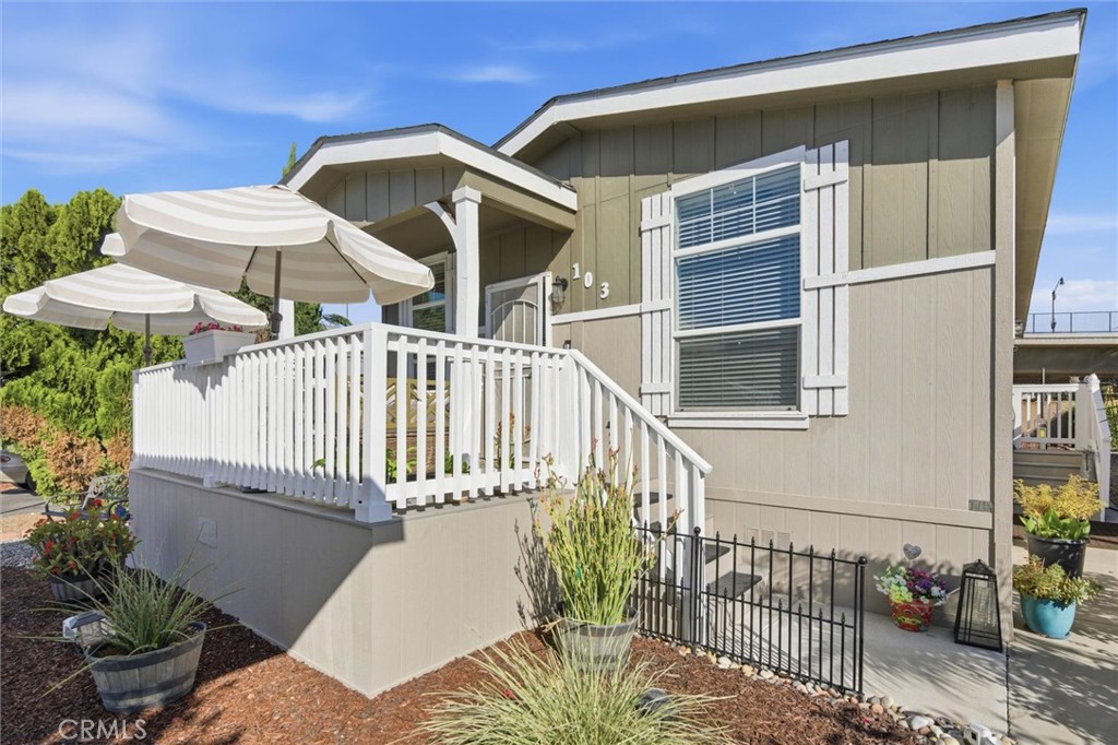 3700 Buchanan Street, Unit 103 Riverside, CA 92503 - Photo 3 of 28