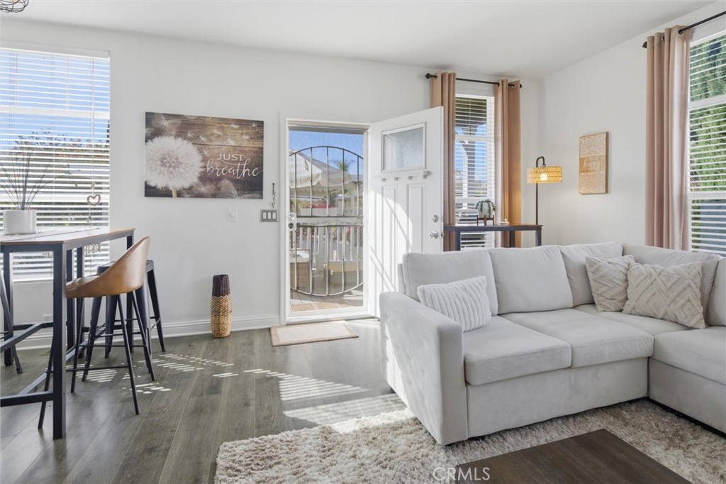 3700 Buchanan Street, Unit 103 Riverside, CA 92503 - Photo 5 of 28