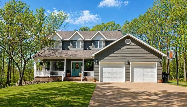 $369,900 | 1729 North Pine Street, Marshfield, MO 65706