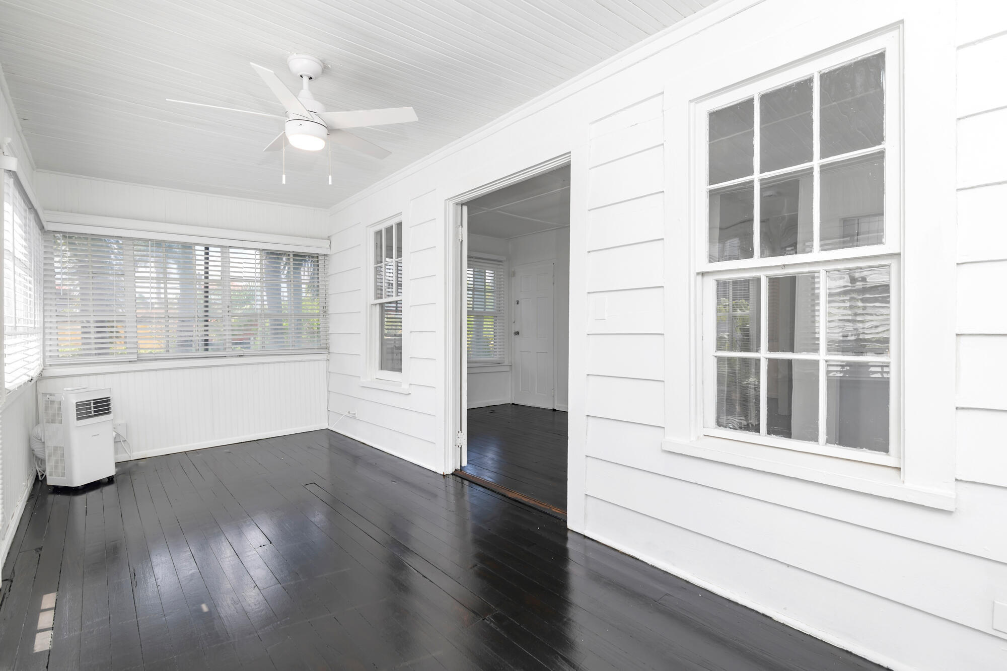 204 Conniston Road, Unit UPSTAIRS APARTMENT West Palm Beach, FL 33405 - Photo 11 of 14 Florida Room