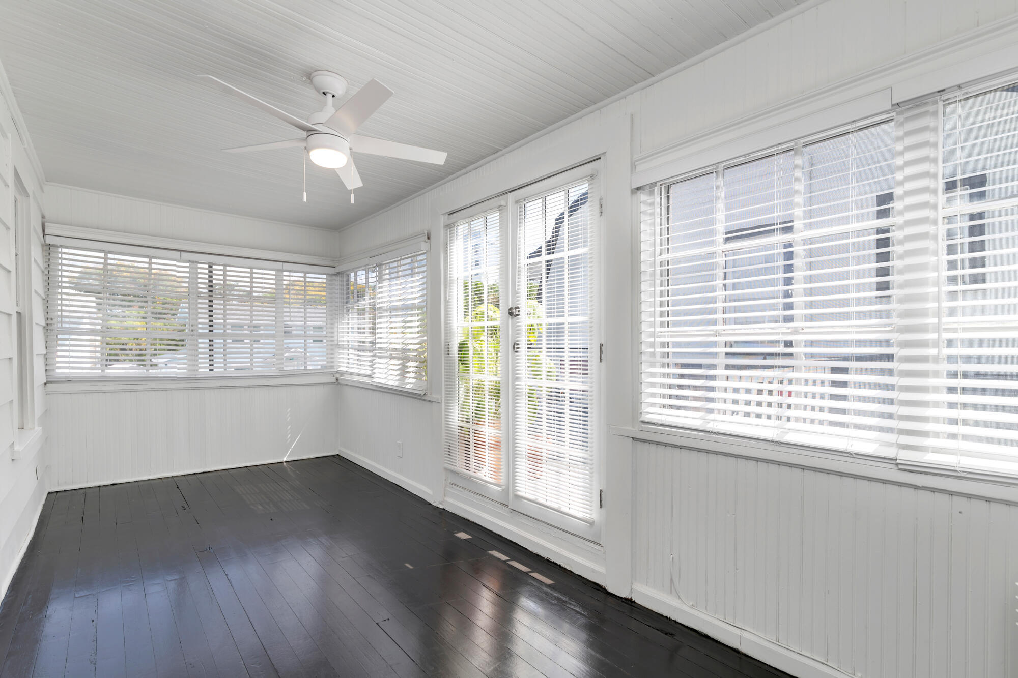 204 Conniston Road, Unit UPSTAIRS APARTMENT West Palm Beach, FL 33405 - Photo 12 of 14 Florida Room to Deck