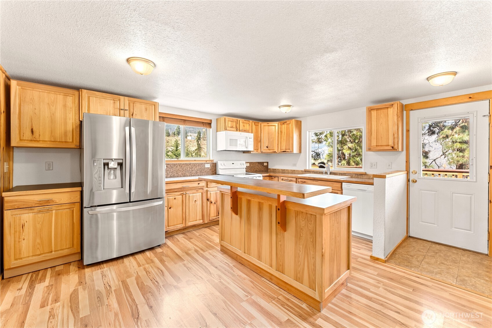 52 Reflection Lane Chelan, WA 98816 - Photo 17 of 40