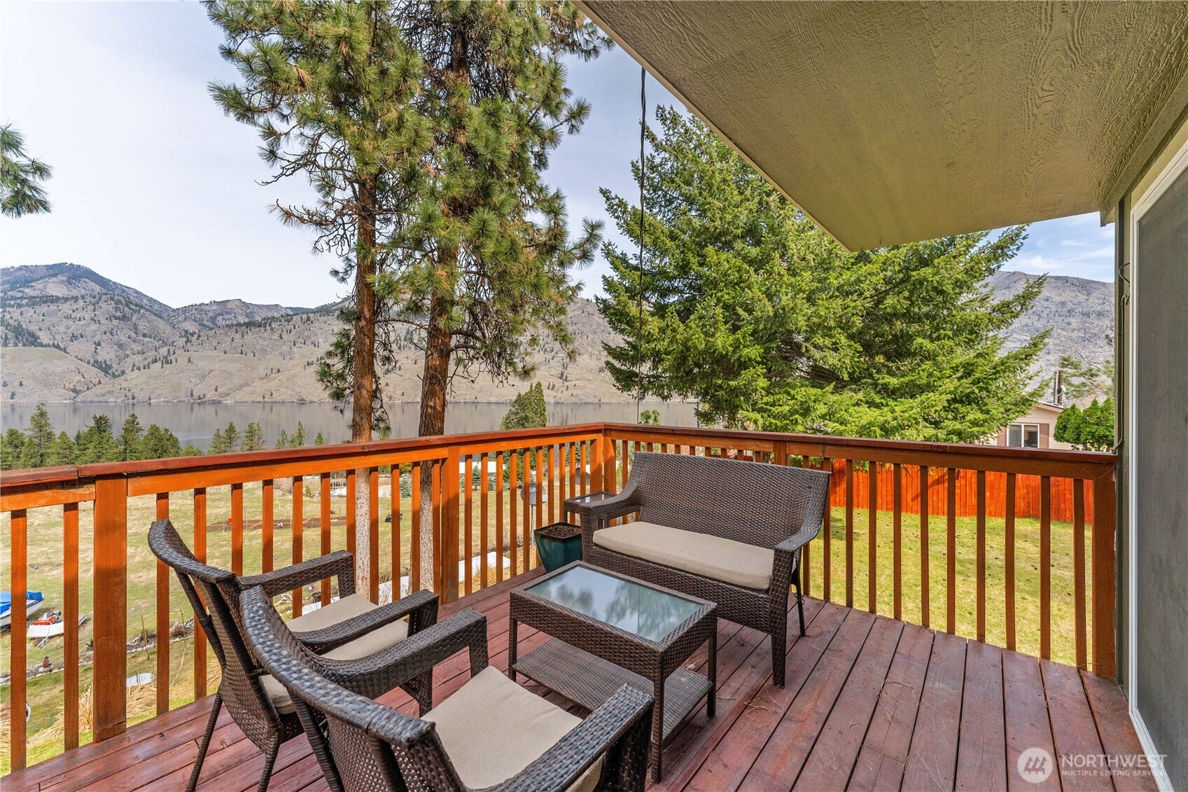 52 Reflection Lane Chelan, WA 98816 - Photo 8 of 40