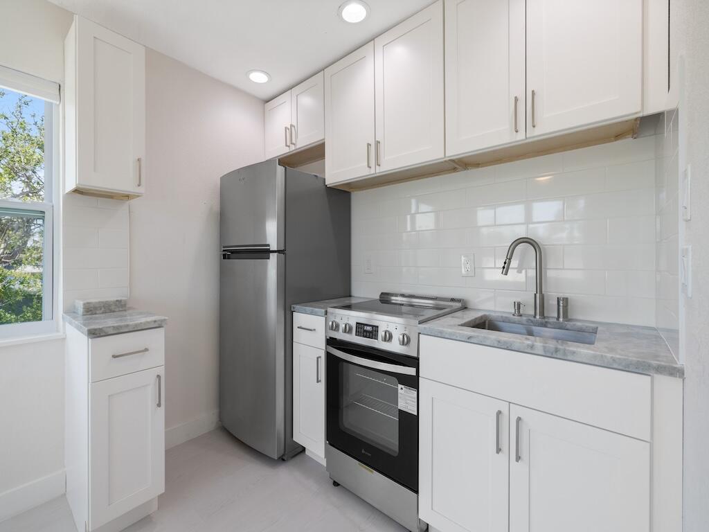 741 Hernando Street Fort Pierce, FL 34949 - Photo 14 of 64 0B2A8791