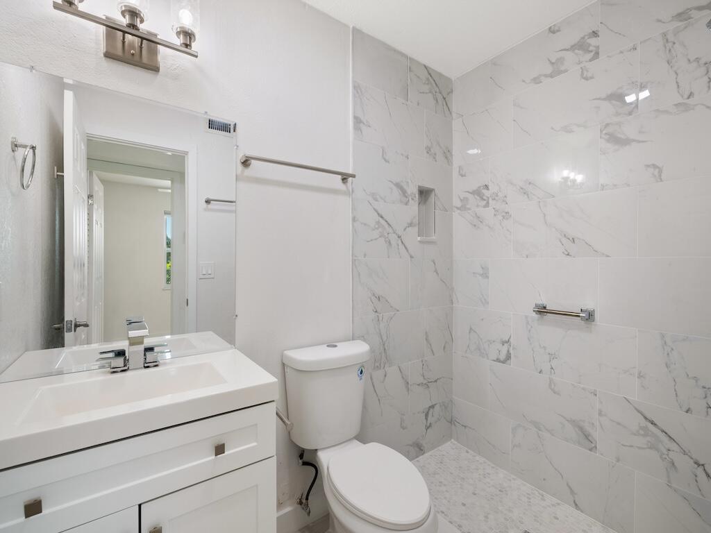 741 Hernando Street Fort Pierce, FL 34949 - Photo 40 of 64 0B2A9096