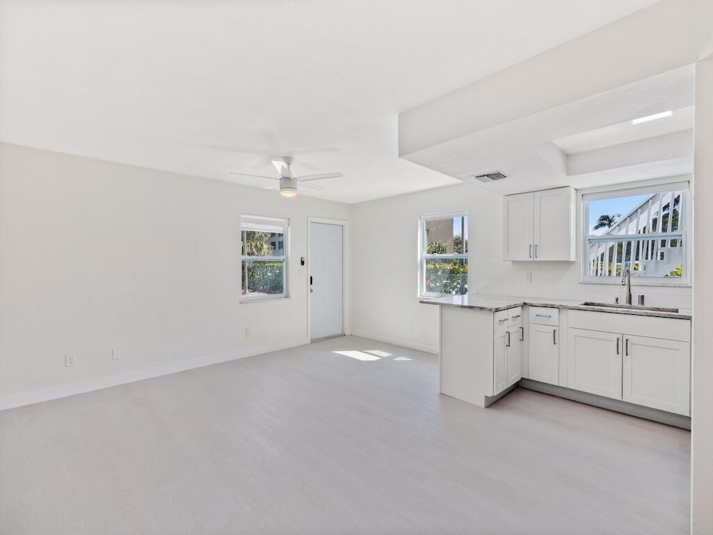 741 Hernando Street Fort Pierce, FL 34949 - Photo 41 of 64 0B2A9121