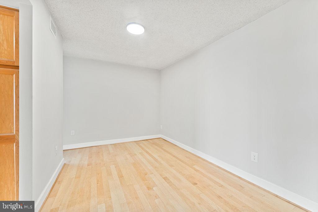 4500 South Four Mile Run Drive, Unit 1113 Arlington, VA 22204 - Photo 8 of 36 a view of empty room