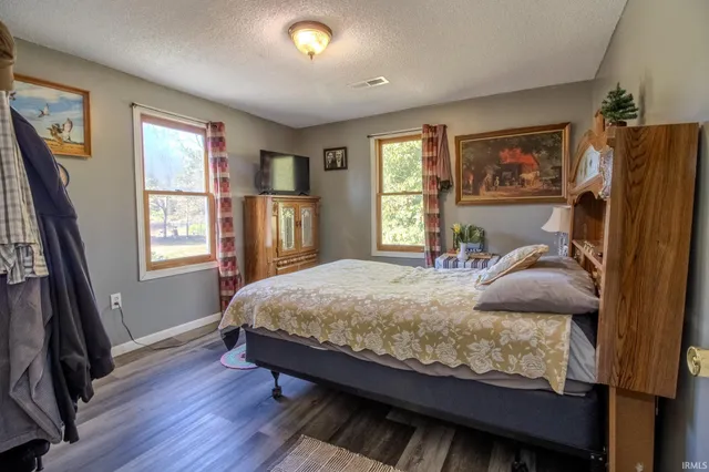 $285,000 | 8845 East 200 South, Knox, IN 46534