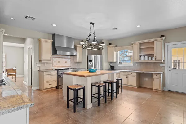 $2,250,000 | 1274 County Road 2806, Lampasas, TX 76550