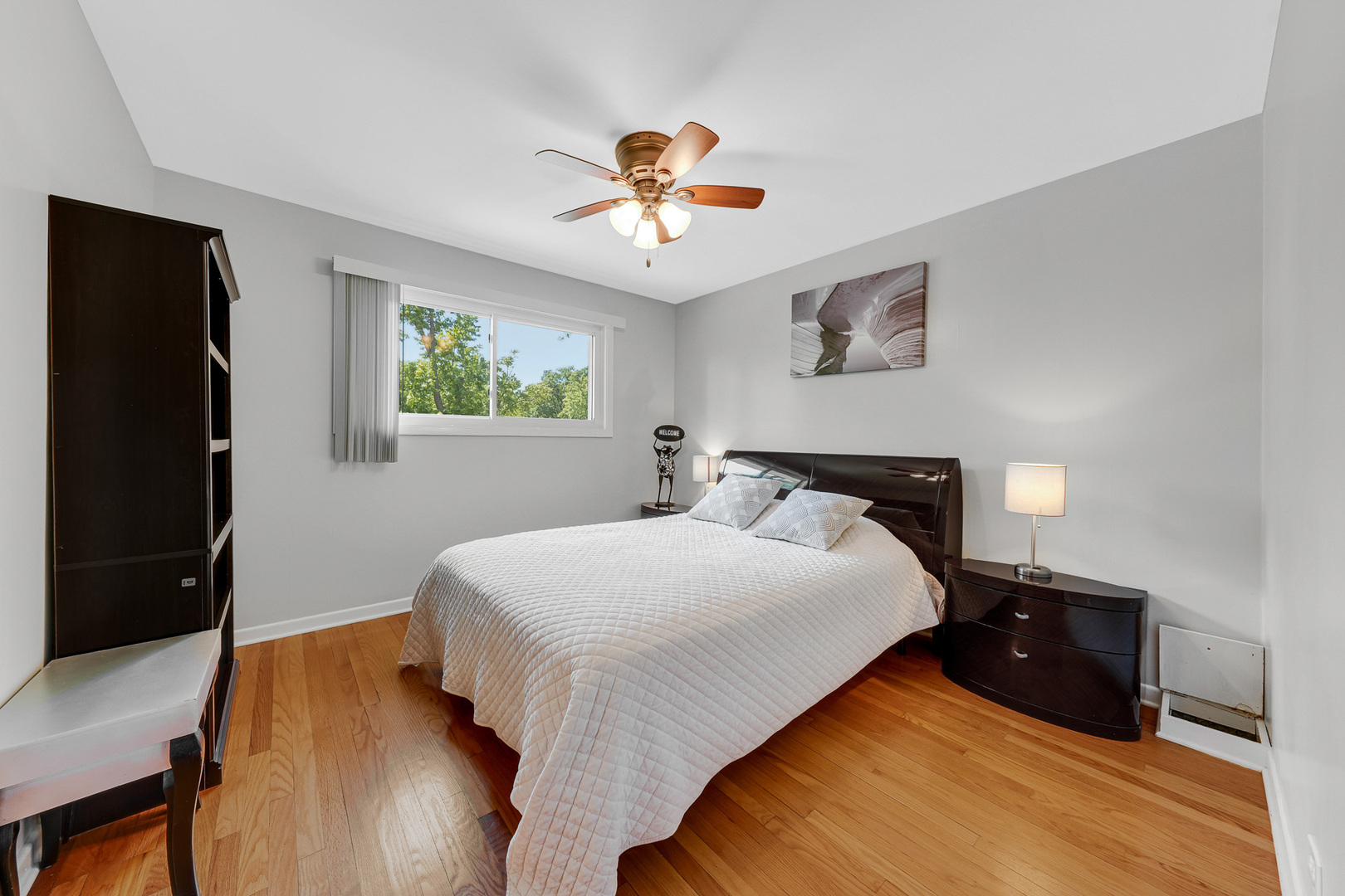 895 Sumac Road Highland Park, IL 60035 - Photo 12 of 19 Gallery Image 12