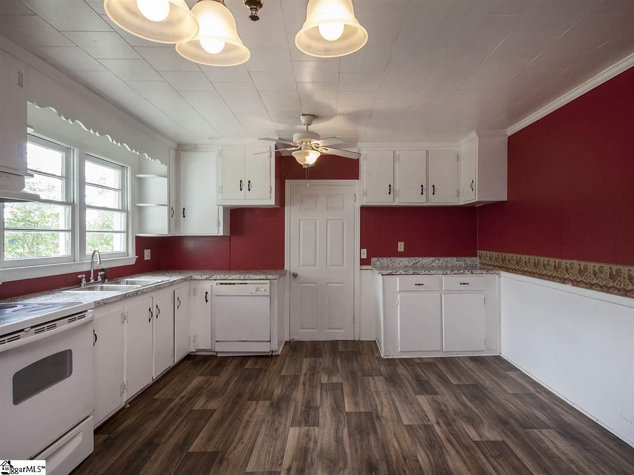 1202 Blue Ridge Avenue Belton, SC 29627 - Photo 12 of 36
