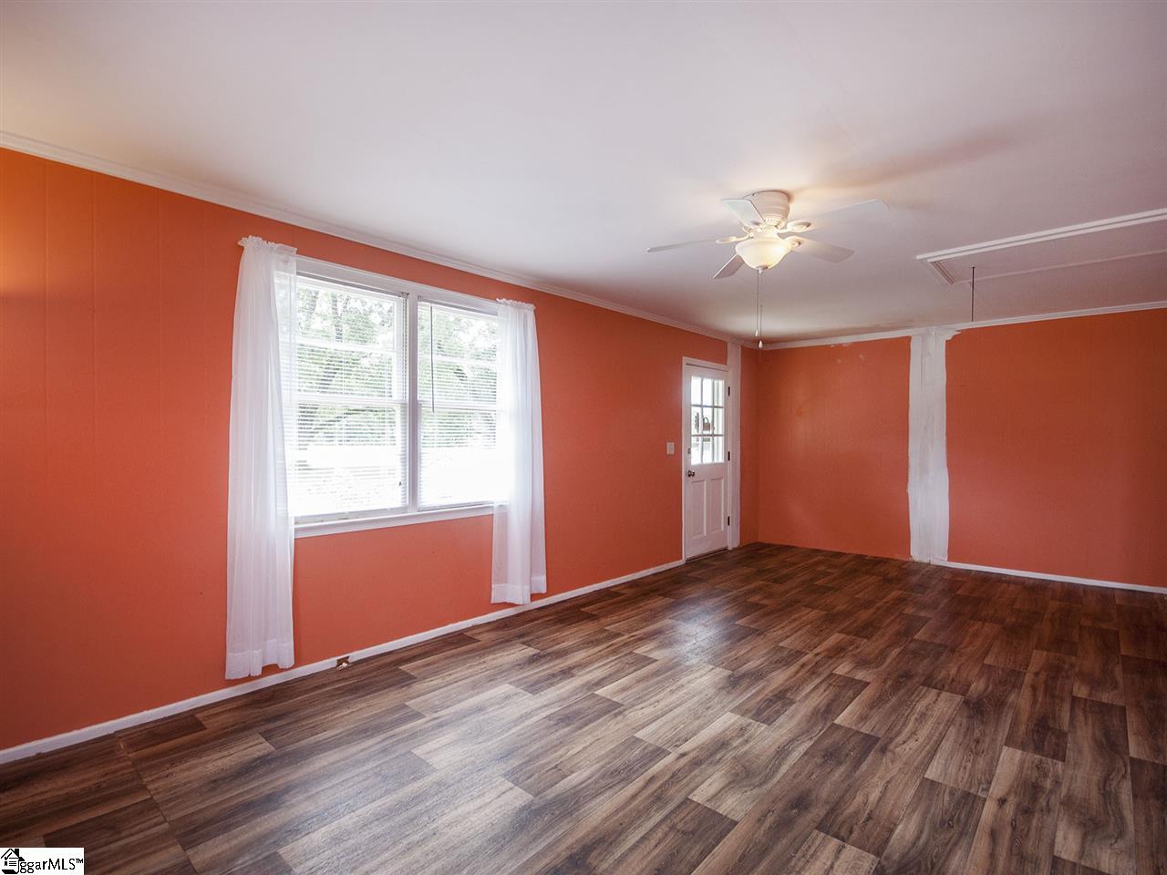 1202 Blue Ridge Avenue Belton, SC 29627 - Photo 7 of 36