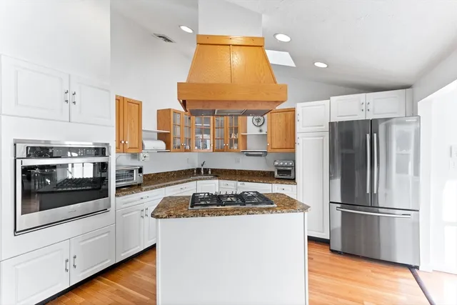 $749,900 | 860 Washington Street, Easton, MA 02375