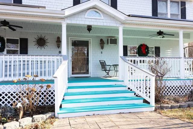 $749,900 | 860 Washington Street, Easton, MA 02375