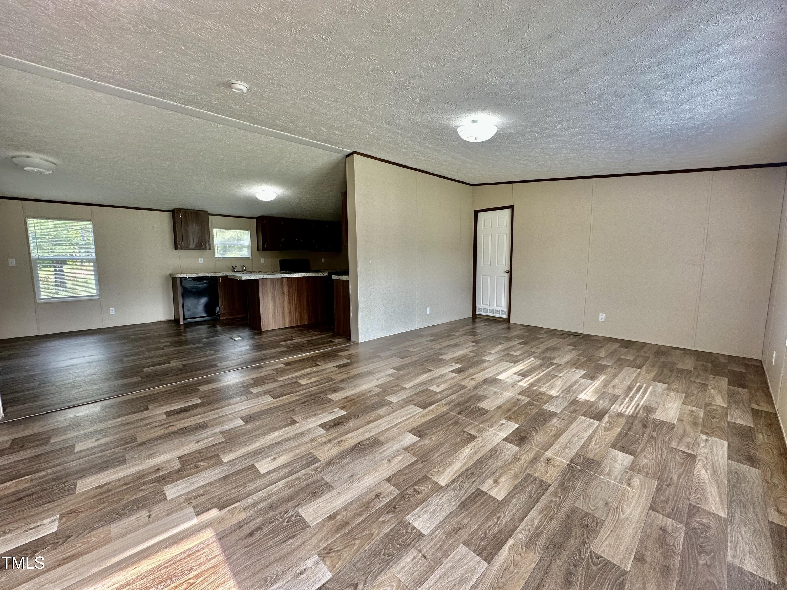 1289 Rhondale Road Selma, NC 27576 - Photo 2 of 18 Living Room