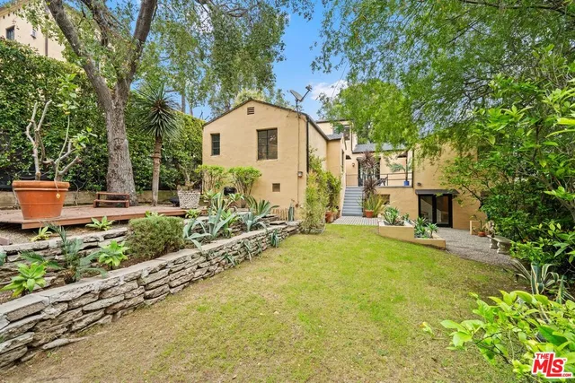 $2,650,000 | 4310 Cedarhurst Circle, Los Angeles, CA 90027