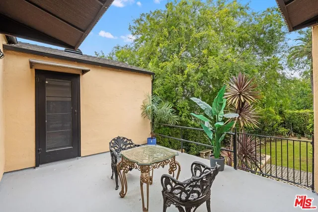 $2,650,000 | 4310 Cedarhurst Circle, Los Angeles, CA 90027