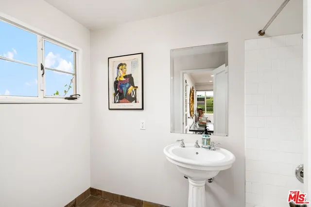 $2,650,000 | 4310 Cedarhurst Circle, Los Angeles, CA 90027