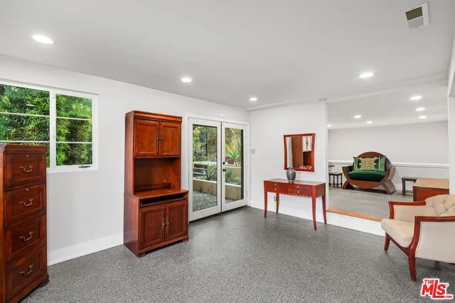 $2,650,000 | 4310 Cedarhurst Circle, Los Angeles, CA 90027