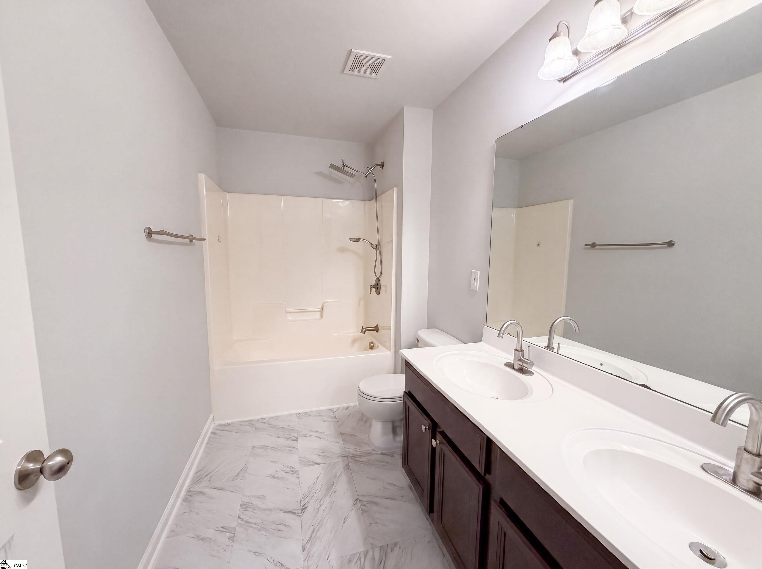 109 Hydrangea Way Simpsonville, SC 29681 - Photo 26 of 31
