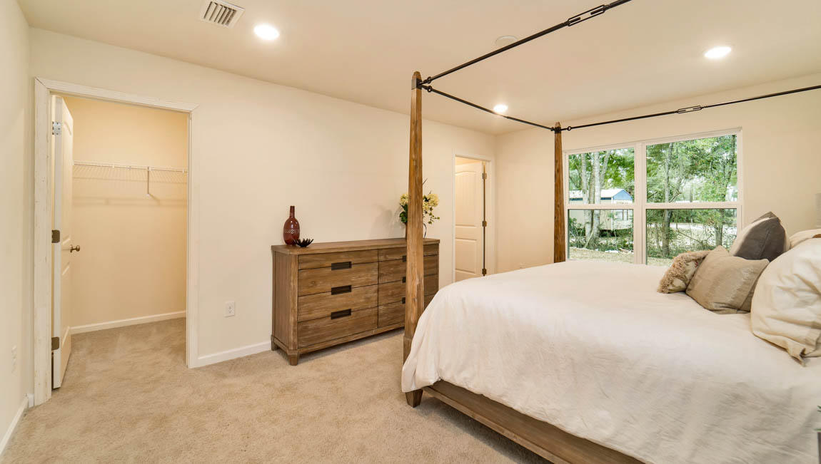 683 Earl Godwin Road Freeport, FL 32439 - Photo 8 of 37 Gallery Image 8