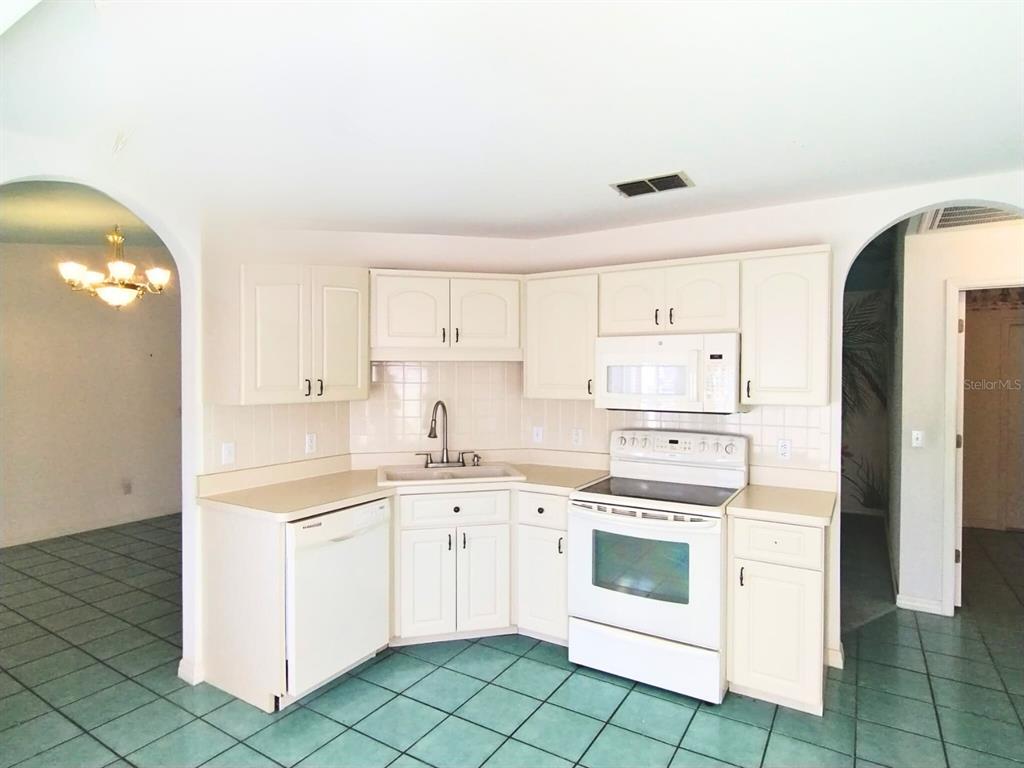 6172 Southwest 101st Place Ocala, FL 34476 - Photo 11 of 27