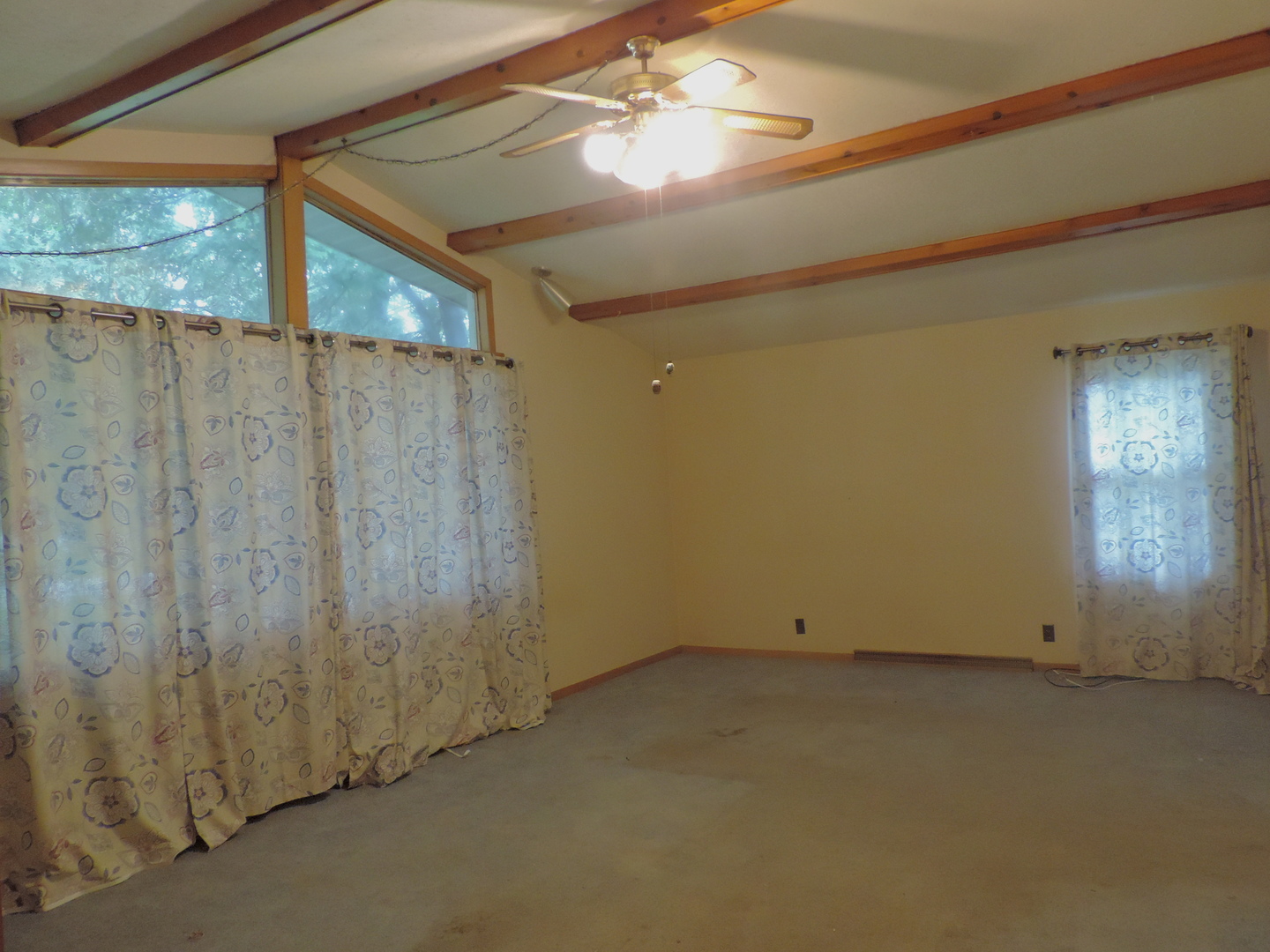 138 Swanson Road Sycamore, IL 60178 - Photo 2 of 6