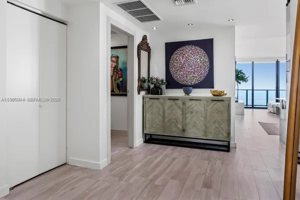 $7,250 | 460 Northeast 28th Street, Unit 2008, Miami, FL 33137